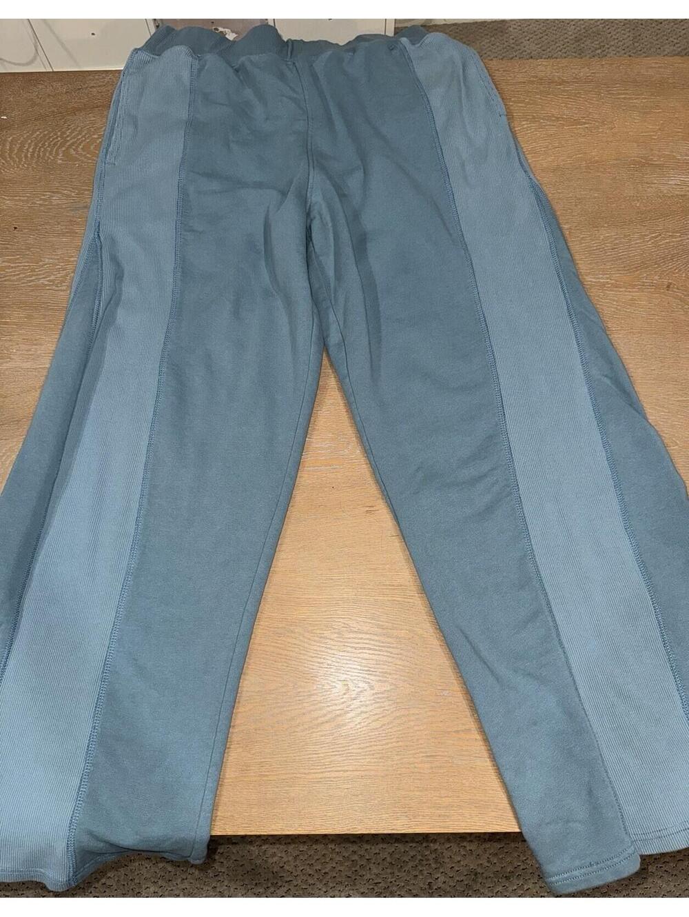 Free People Wide Leg Sweatpants 30” SIZE LARGE Blue Soft Cozy!